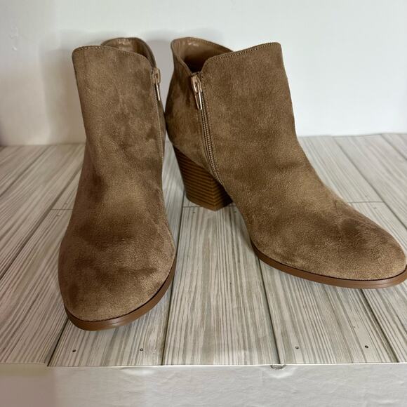 Style & Co Masrinaa faux suede chelsia booties boot brown size 9.5 - Picture 2 of 9